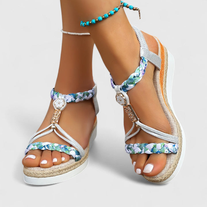 Lenka - Kényelmes magassarkú szandál