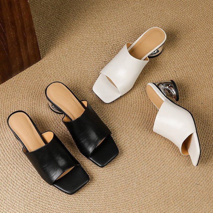 Molli - Curve Bőr Mules Sarok