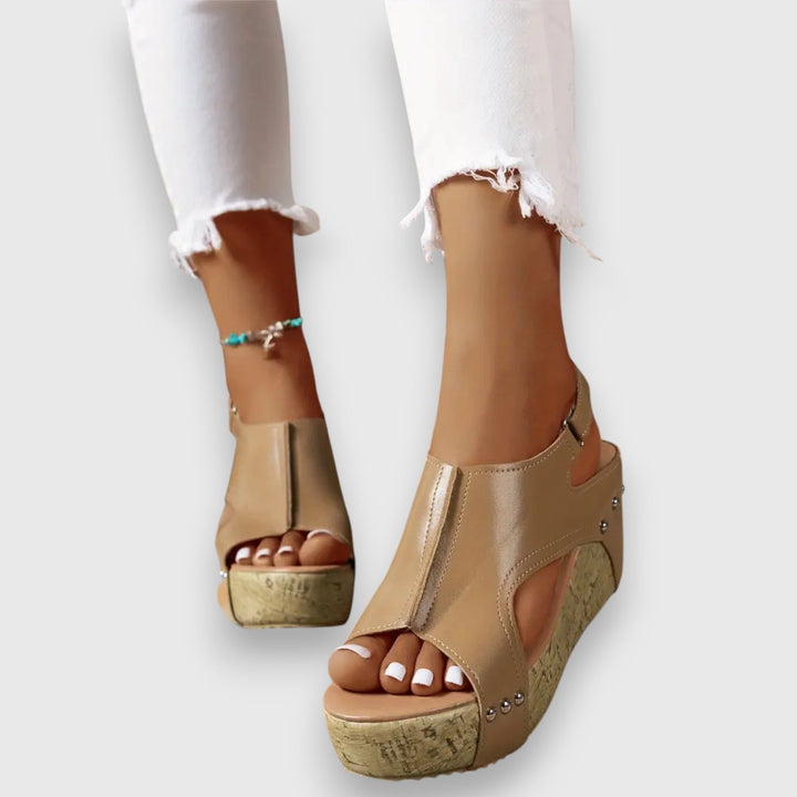Mia – Vintage platform szandál